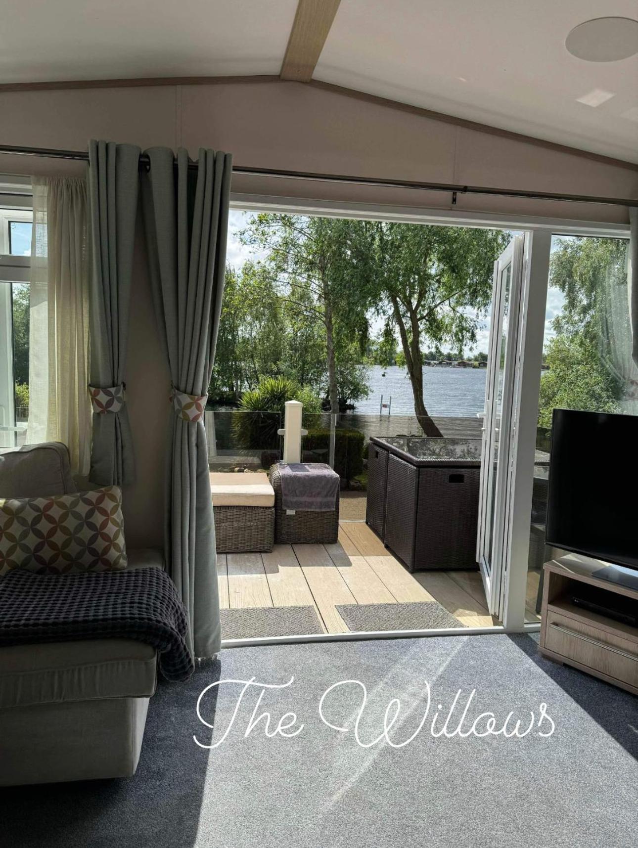 The Willows Jet Ski Lake View Tattershall Lakes Otel Dış mekan fotoğraf